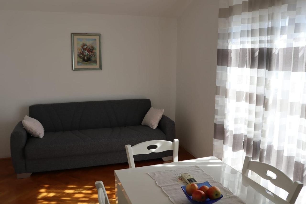 Apartments Ivanka Starigrad Paklenica Luaran gambar