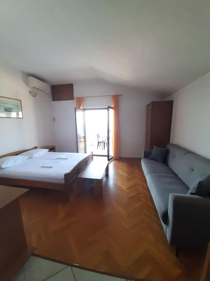 Apartments Ivanka Starigrad Paklenica Luaran gambar