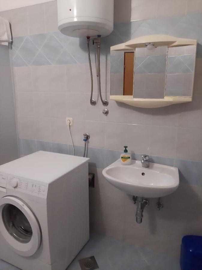Apartments Ivanka Starigrad Paklenica Luaran gambar