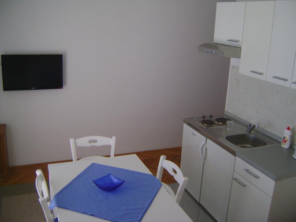 Apartments Ivanka Starigrad Paklenica Bilik gambar